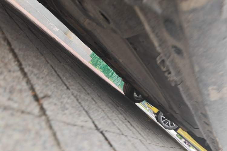 Used Buick LaCrosse 2012 2.4L SIDI Luxury Edition Chassis Front Left