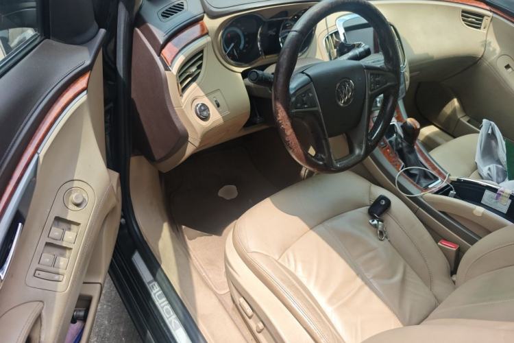 Used Buick LaCrosse 2012 2.4L SIDI Haoya Edition Driver Seat