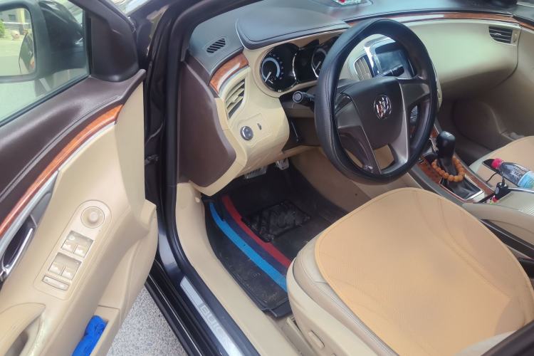 Used Buick LaCrosse 2012 2.4L SIDI Comfort Edition Driver Seat
