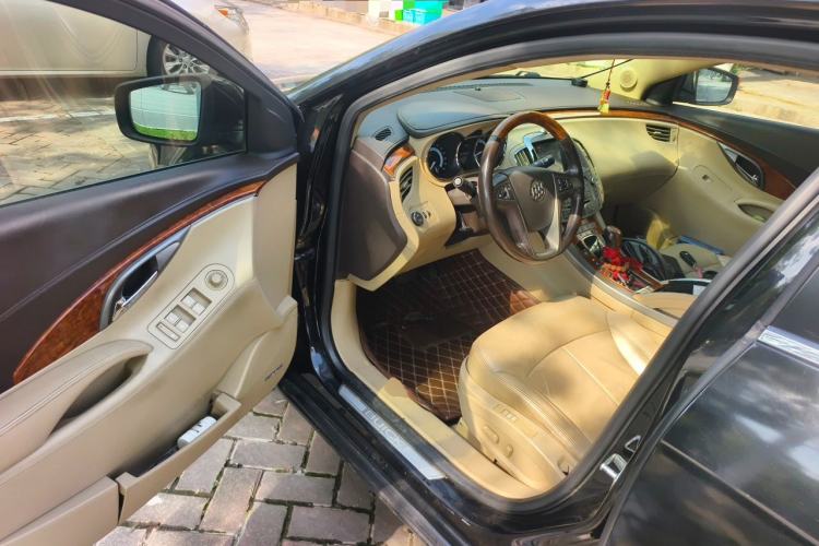Used Buick LaCrosse 2012 2.4L SIDI Luxury Edition Driver Seat