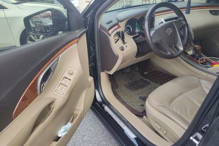 Used Buick LaCrosse 2012 2.4L SIDI Elegant Edition Driver Seat