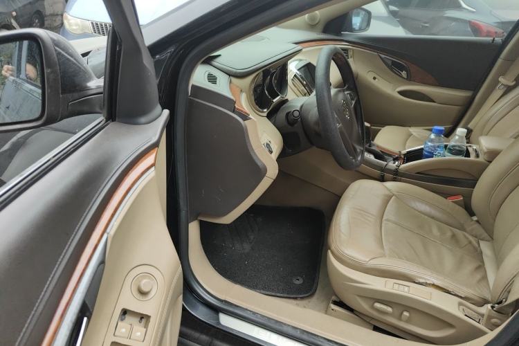 Used Buick LaCrosse 2012 2.4L SIDI Comfort Edition Driver Seat