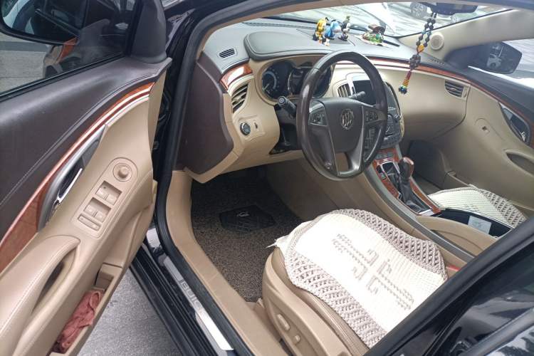 Used Buick LaCrosse 2012 2.4L SIDI Haoya Edition Driver Seat
