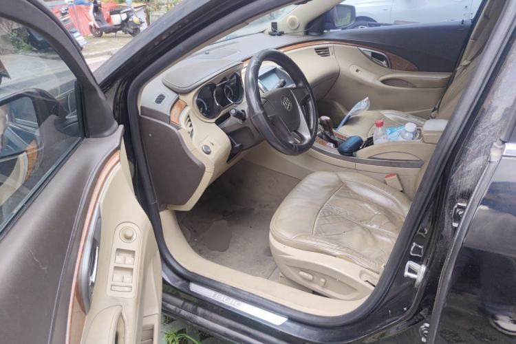 Used Buick LaCrosse 2012 2.4L SIDI Elegant Edition Driver Seat