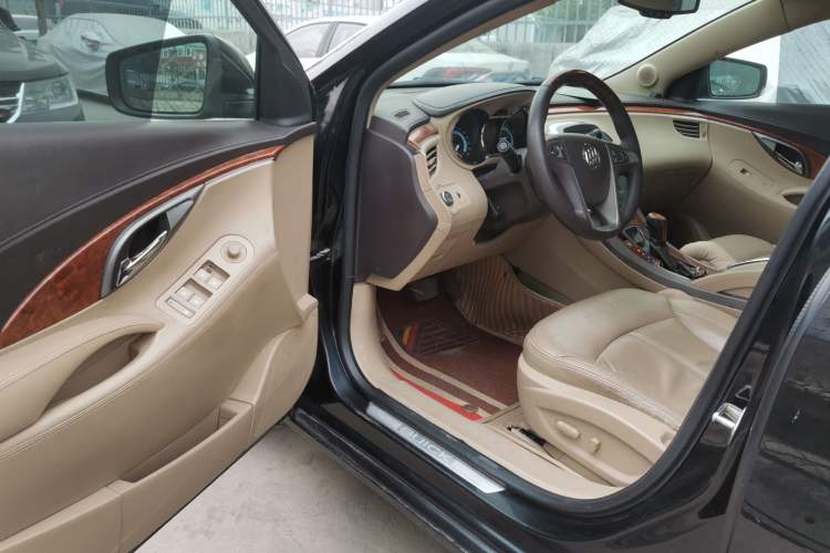 Used Buick LaCrosse 2012 2.4L SIDI Haoya Edition Driver Seat