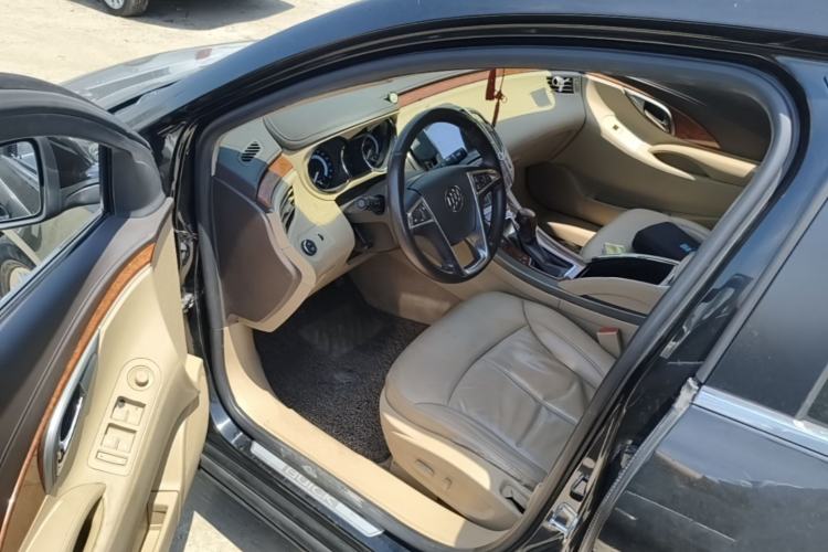 Used Buick LaCrosse 2012 2.4L SIDI Elegant Edition Driver Seat