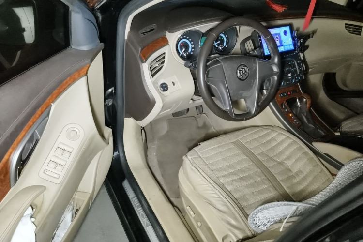 Used Buick LaCrosse 2012 2.4L SIDI Elegant Edition Driver Seat
