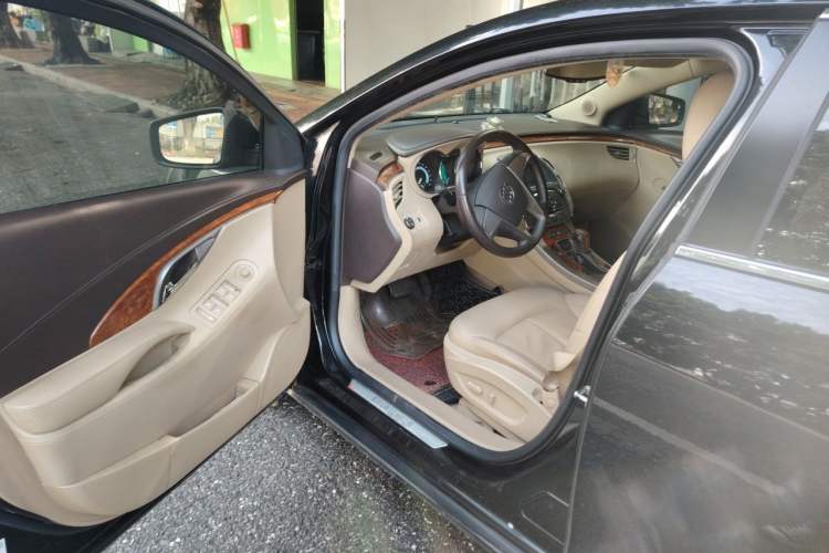 Used Buick LaCrosse 2012 2.4L SIDI Comfort Edition Driver Seat