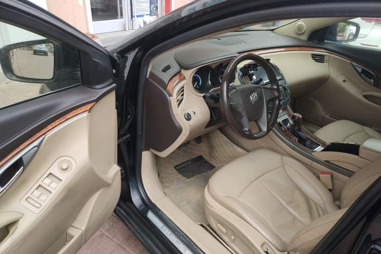 Used Buick LaCrosse 2012 2.4L SIDI Elegant Edition Driver Seat
