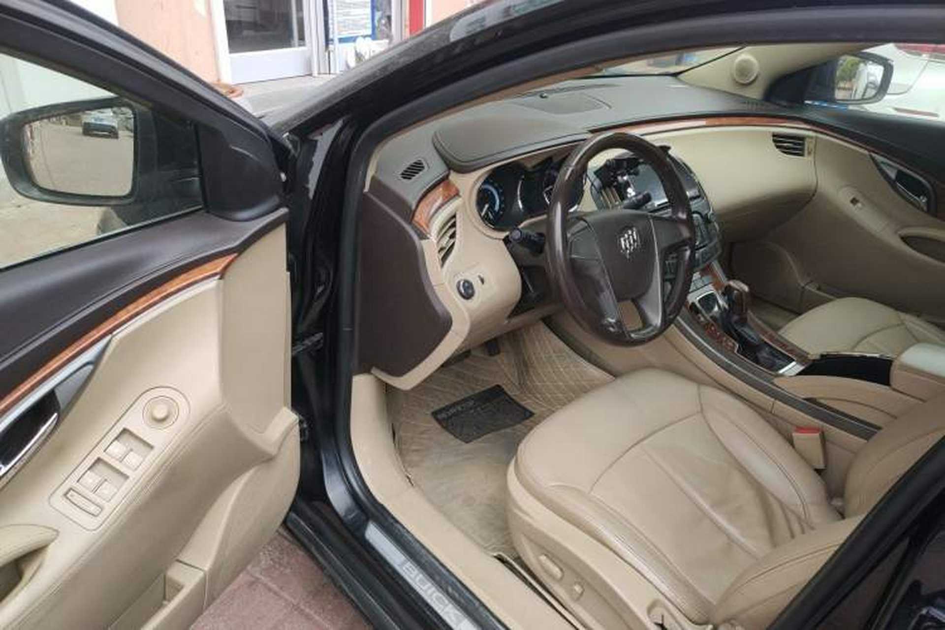 Used Buick LaCrosse 2012 2.4L SIDI Elegant Edition Driver Seat