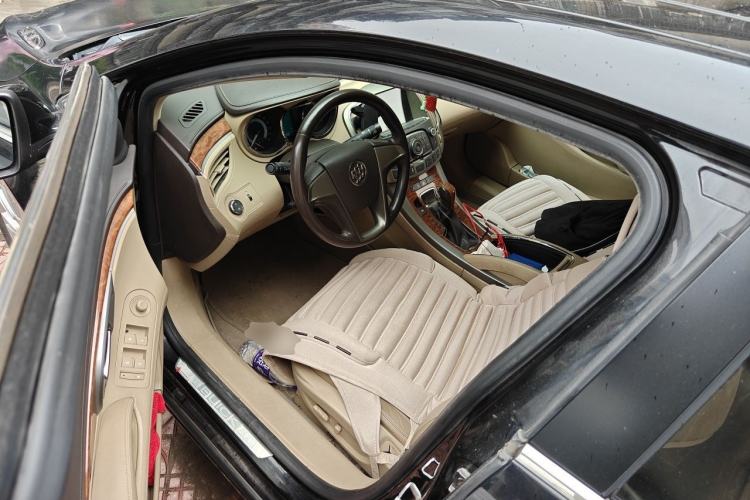 Used Buick LaCrosse 2012 2.4L SIDI Comfort Edition Driver Seat