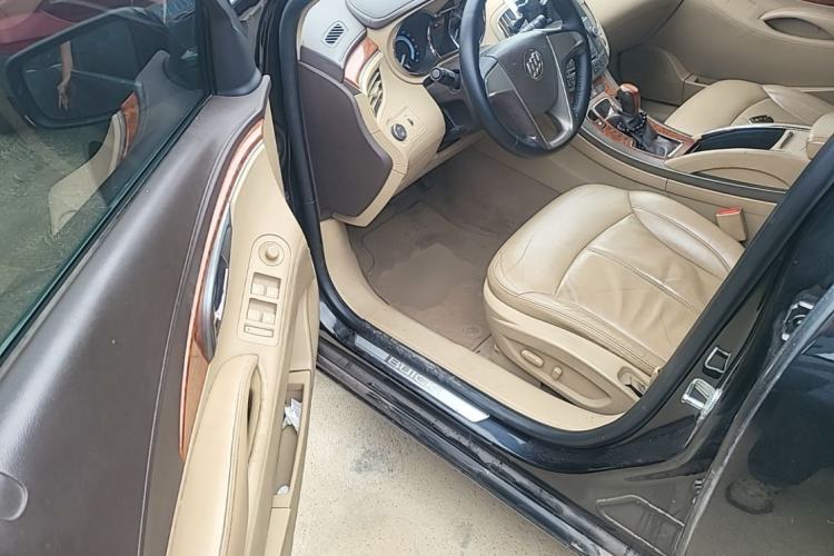 Used Buick LaCrosse 2012 2.4L SIDI Comfort Edition Driver Seat