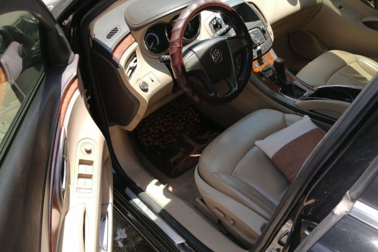 Used Buick LaCrosse 2012 2.4L SIDI Elegant Edition Driver Seat