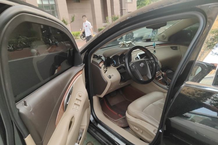 Used Buick LaCrosse 2012 2.4L SIDI Luxury Edition Driver Seat