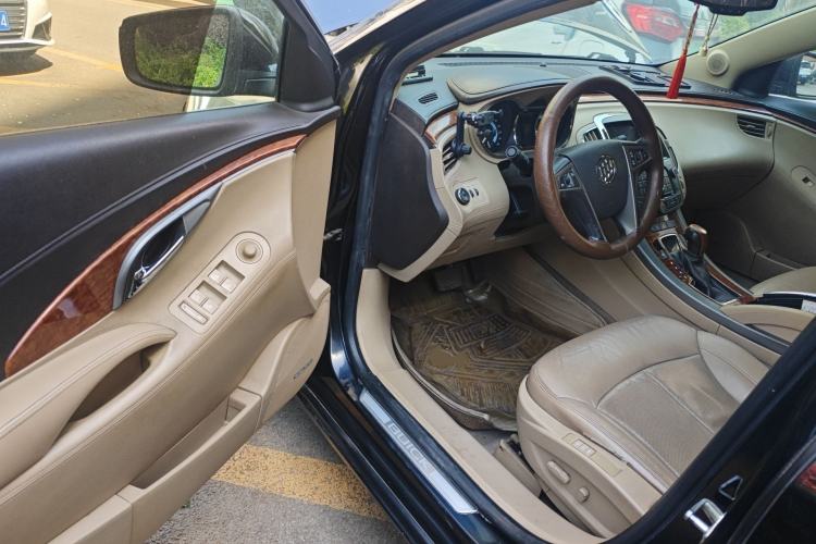 Used Buick LaCrosse 2012 2.4L SIDI Luxury Edition Driver Seat