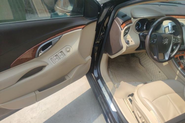 Used Buick LaCrosse 2012 2.4L SIDI Haoya Edition Driver Seat