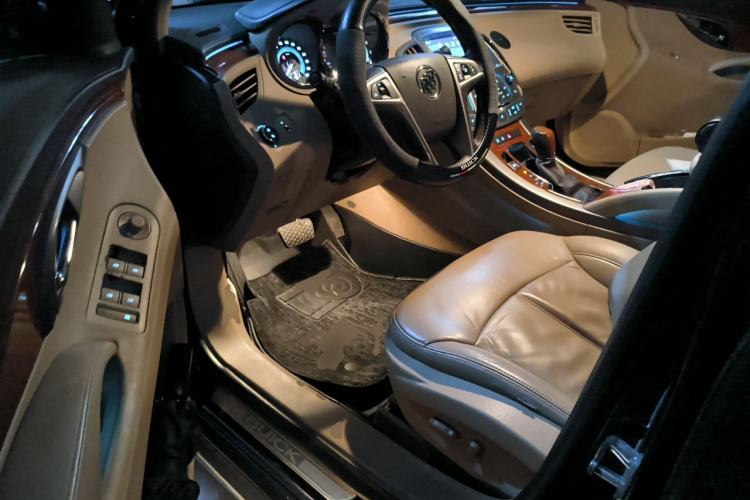 Used Buick LaCrosse 2012 2.4L SIDI Haoya Edition Driver Seat