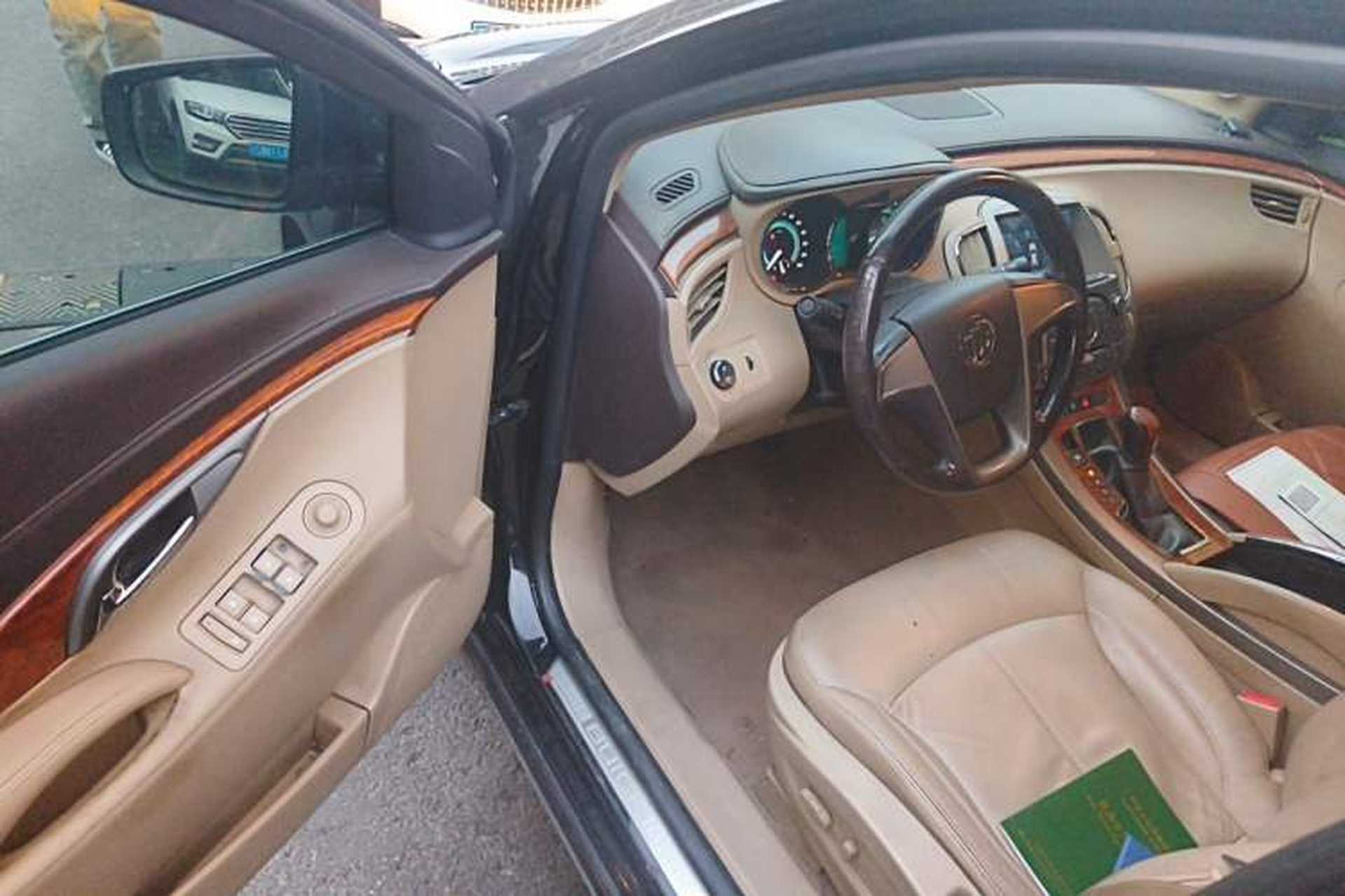 Used Buick LaCrosse 2012 2.4L SIDI Elegant Edition Driver Seat
