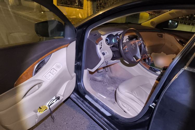 Used Buick LaCrosse 2012 2.4L SIDI Haoya Edition Driver Seat