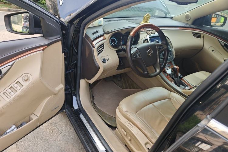 Used Buick LaCrosse 2012 2.4L SIDI Luxury Edition Driver Seat