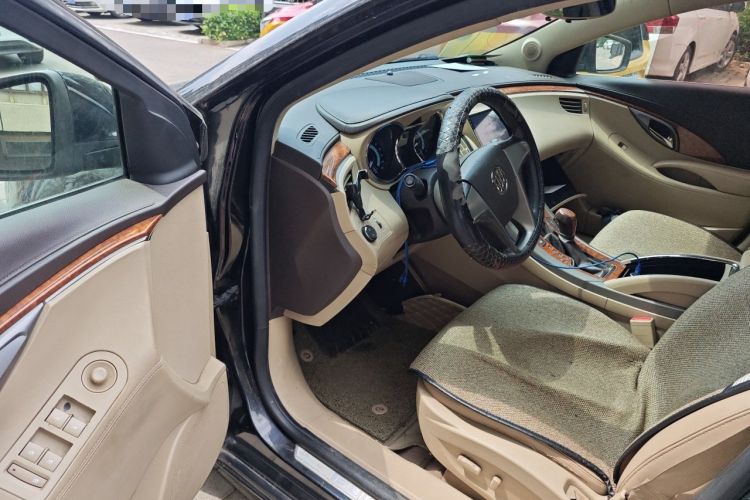 Used Buick LaCrosse 2012 2.4L SIDI Elegant Edition Driver Seat