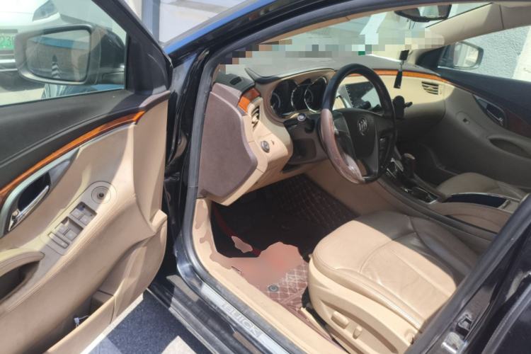 Used Buick LaCrosse 2012 2.4L SIDI Elegant Edition Driver Seat