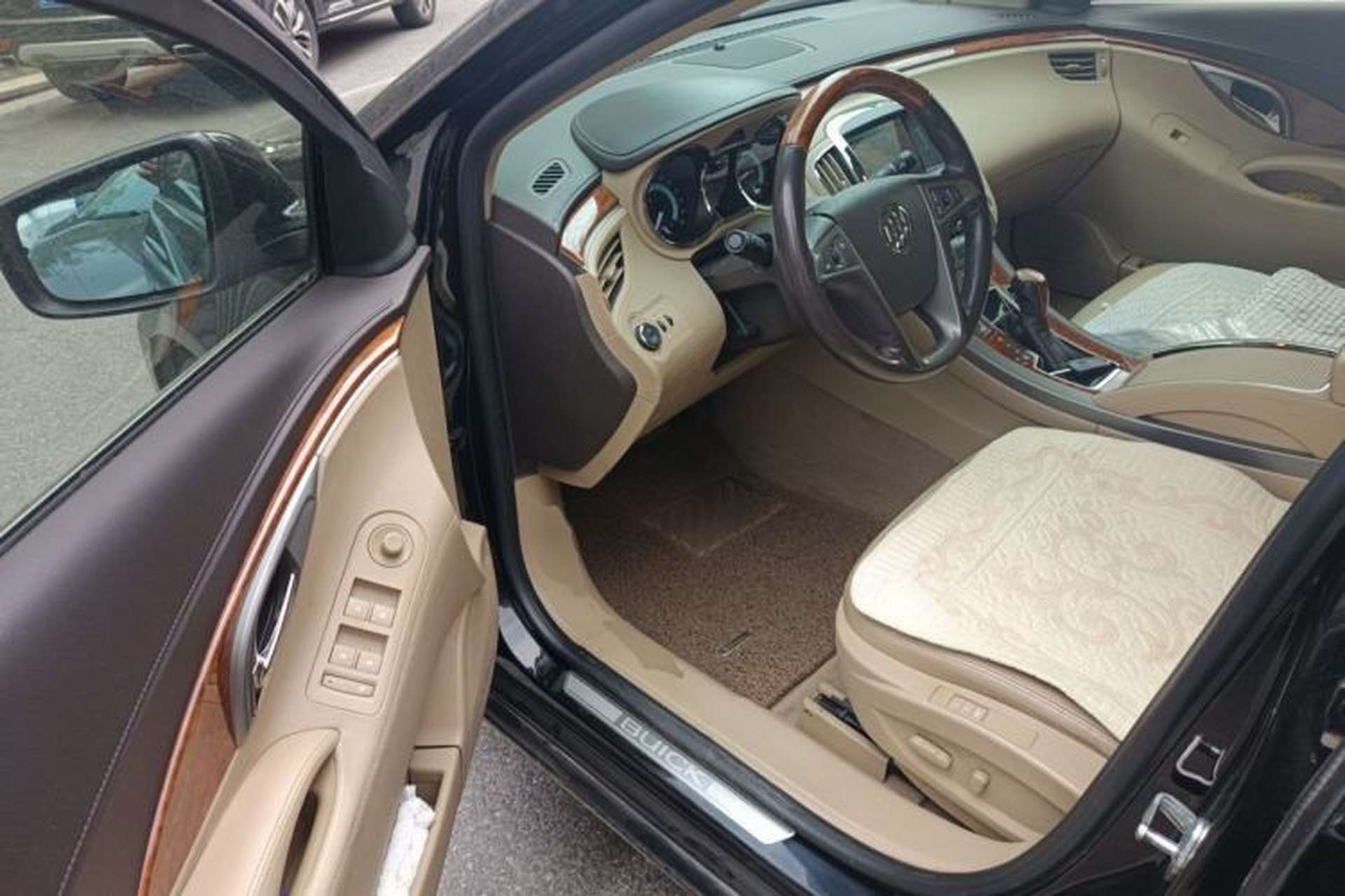 Used Buick LaCrosse 2012 2.4L SIDI Luxury Edition Driver Seat