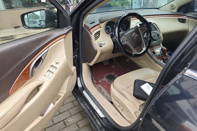 Used Buick LaCrosse 2012 2.4L SIDI Luxury Edition Driver Seat