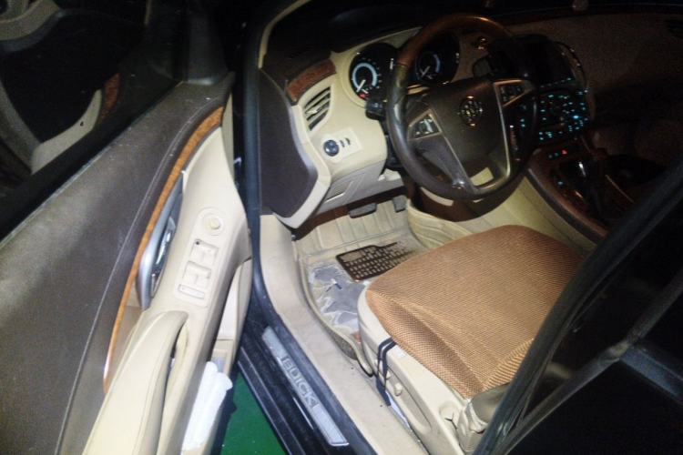 Used Buick LaCrosse 2012 2.4L SIDI Luxury Edition Driver Seat