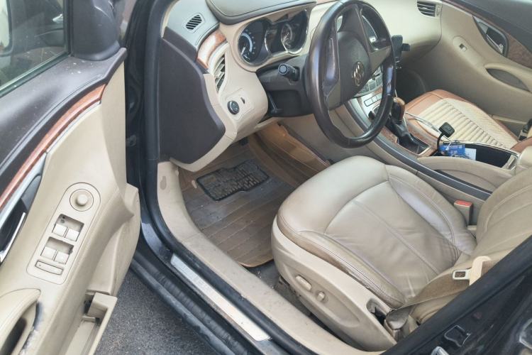 Used Buick LaCrosse 2012 2.4L SIDI Elegant Edition Driver Seat