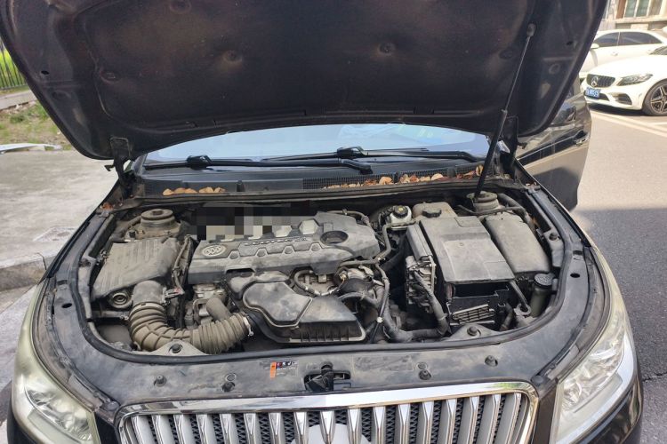 Used Buick LaCrosse 2012 2.4L SIDI Elegant Edition Engine Bay