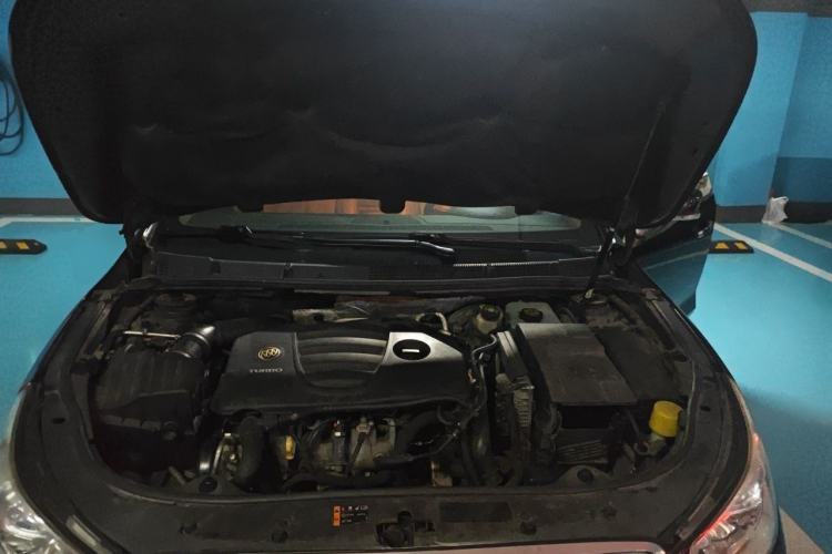 Used Buick LaCrosse 2012 2.0T Comfort Edition Engine Bay