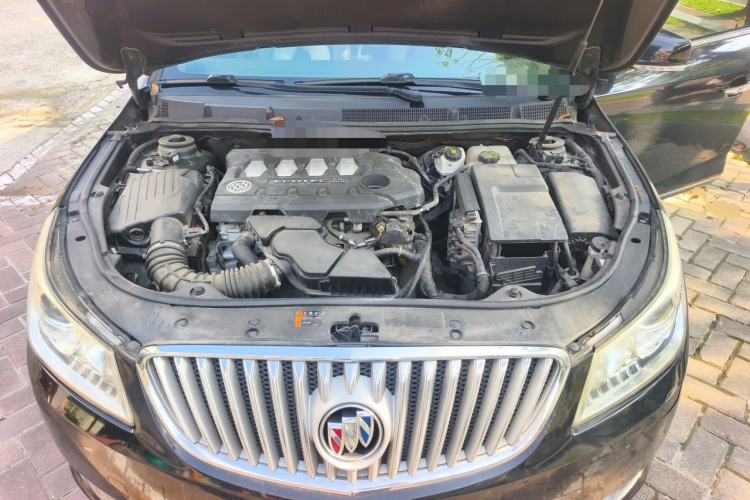 Used Buick LaCrosse 2012 2.4L SIDI Luxury Edition Engine Bay