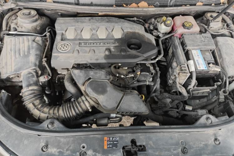Used Buick LaCrosse 2012 2.4L SIDI Haoya Edition Engine Bay
