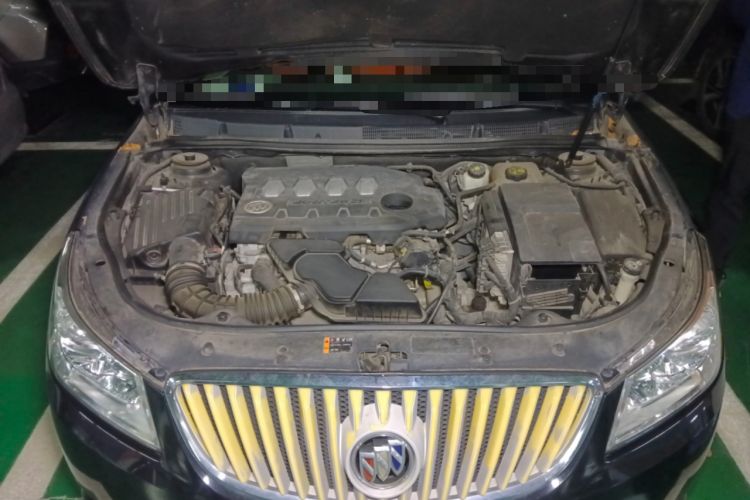 Used Buick LaCrosse 2012 2.4L SIDI Elegant Edition Engine Bay