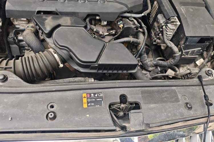 Used Buick LaCrosse 2012 2.4L SIDI Elegant Edition Engine Bay