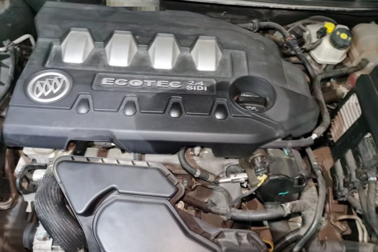 Used Buick LaCrosse 2012 2.4L SIDI Elegant Edition Engine Bay