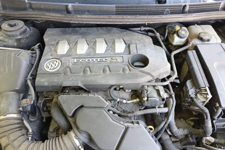 Used Buick LaCrosse 2012 2.4L SIDI Haoya Edition Engine Bay