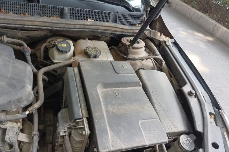Used Buick LaCrosse 2012 2.4L SIDI Haoya Edition Engine Bay Left