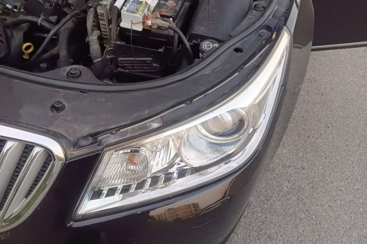 Used Buick LaCrosse 2012 2.4L SIDI Haoya Edition Engine Bay Left
