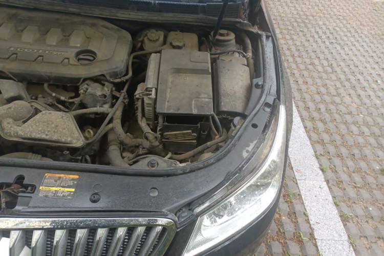Used Buick LaCrosse 2012 eAssist 2.4L Elegance Edition Engine Bay Left