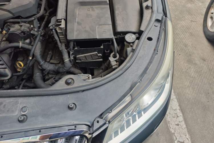Used Buick LaCrosse 2012 2.4L SIDI Haoya Edition Engine Bay Left