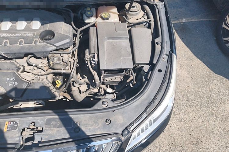 Used Buick LaCrosse 2012 2.4L SIDI Haoya Edition Engine Bay Left
