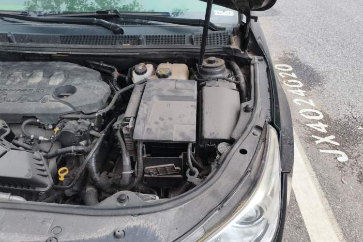 Used Buick LaCrosse 2012 2.4L SIDI Haoya Edition Engine Bay Left