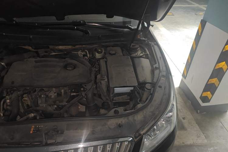 Used Buick LaCrosse 2012 2.0T Comfort Edition Engine Bay Left