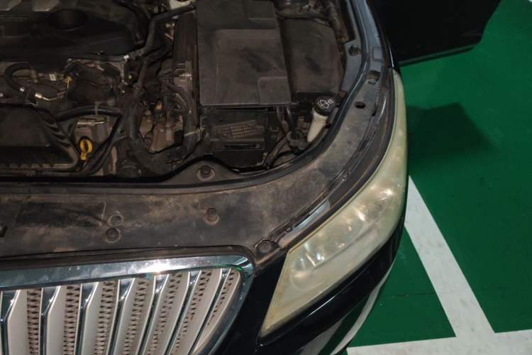 Used Buick LaCrosse 2012 2.4L SIDI Comfort Edition Engine Bay Left