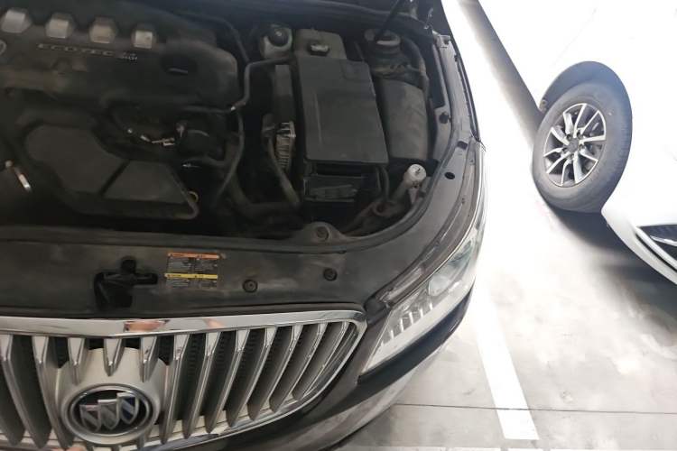 Used Buick LaCrosse 2012 2.4L SIDI Haoya Edition Engine Bay Left