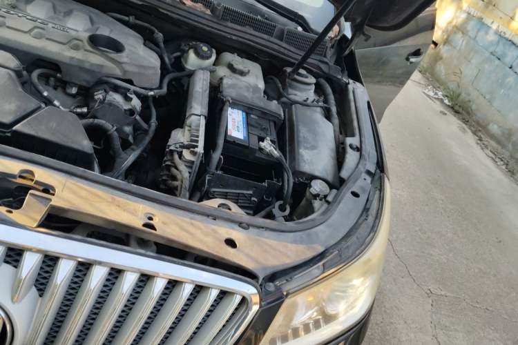 Used Buick LaCrosse 2012 2.4L SIDI Haoya Edition Engine Bay Left