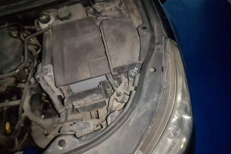 Used Buick LaCrosse 2012 2.4L SIDI Elegant Edition Engine Bay Left