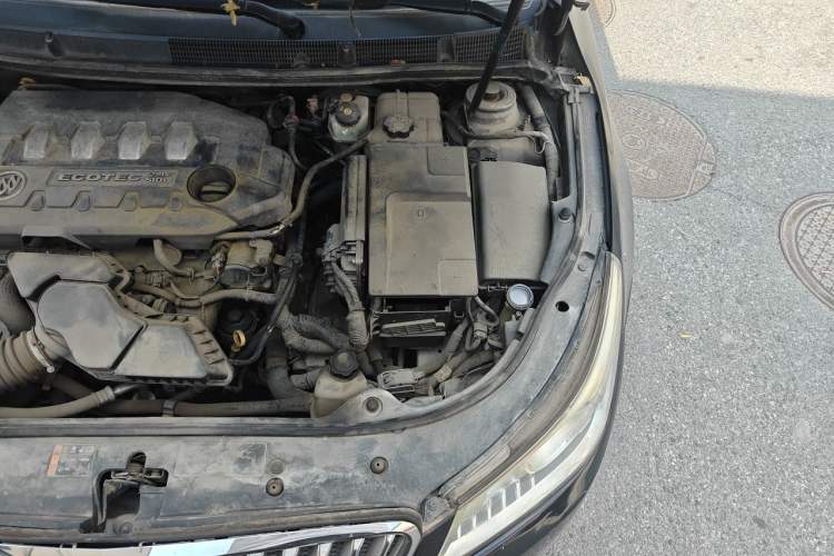 Used Buick LaCrosse 2012 2.4L SIDI Haoya Edition Engine Bay Left